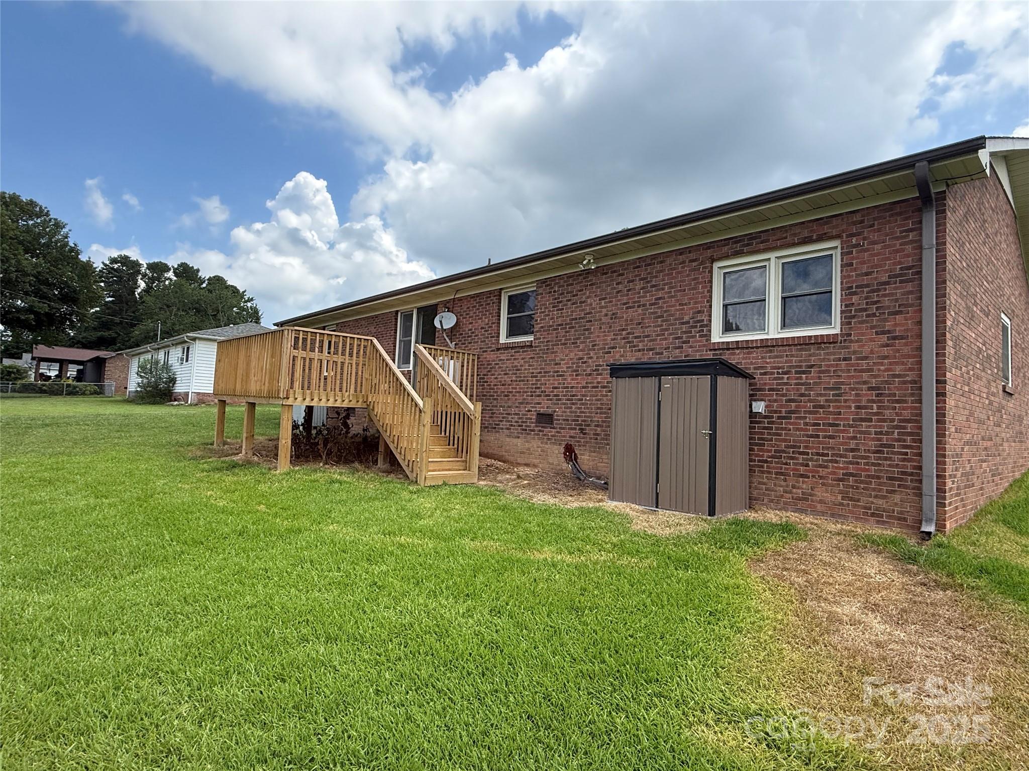 303 Mariposa Road Stanley, NC 28164 - Photo 9 of 21 Gallery Image 9