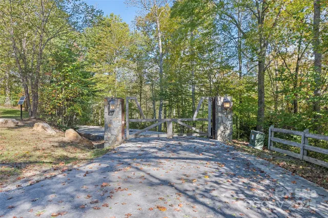 $195,000 | 16 Harleys Cove, Waynesville, NC 28785