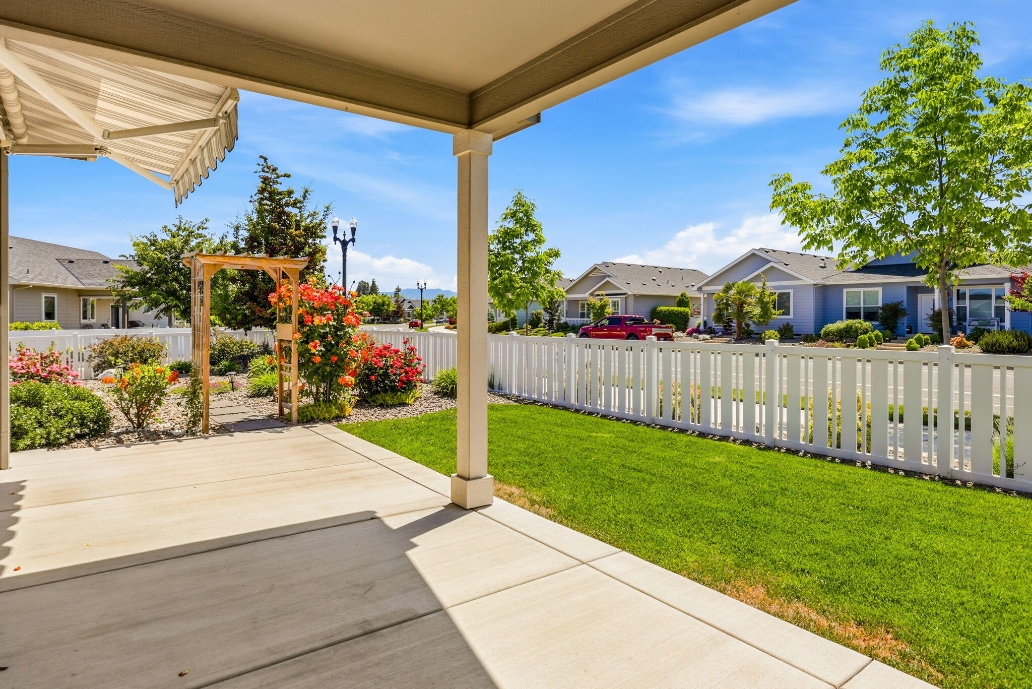 1502 River Run Street Central Point, OR 97502 - Photo 10 of 41