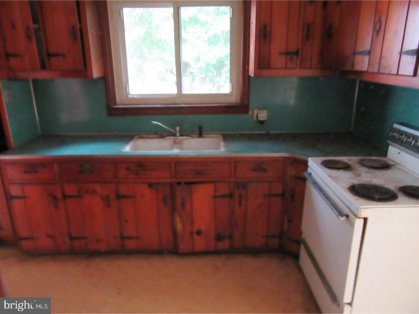 2160 South Easton Road Doylestown, PA 18901 - Photo 3 of 13 Gallery Image 3