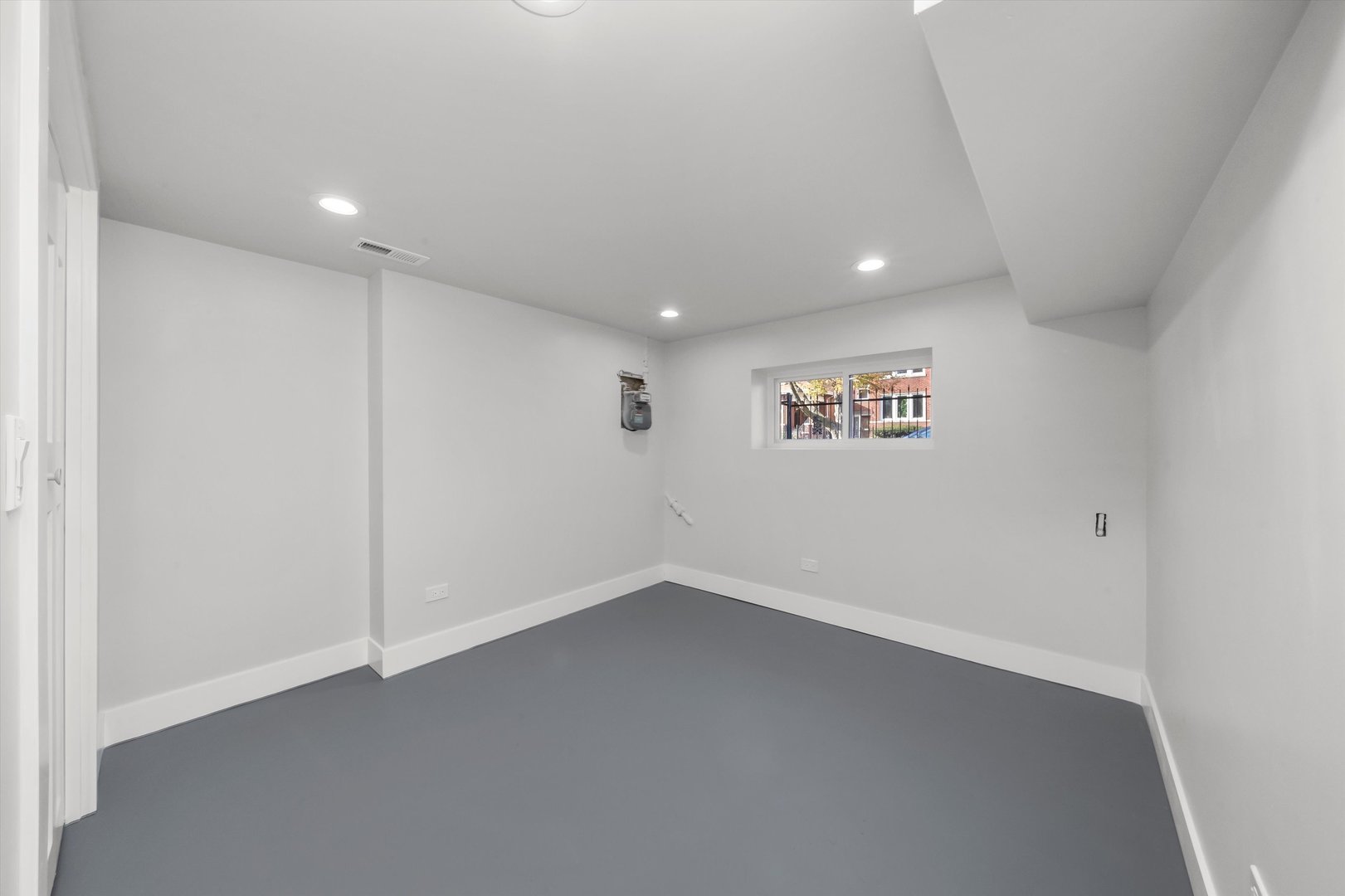 1631 North Parkside Avenue Chicago, IL 60639 - Photo 20 of 33 a view of an empty room