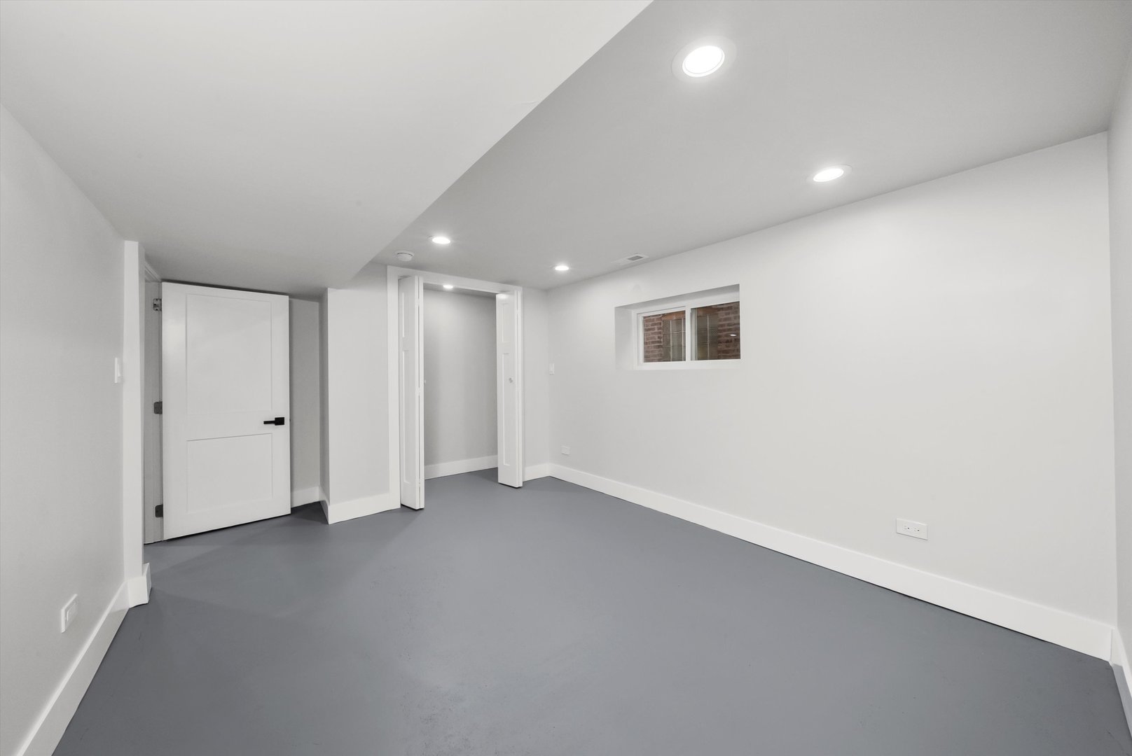 1631 North Parkside Avenue Chicago, IL 60639 - Photo 21 of 33