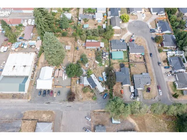 $200,000 | 1285 46th Avenue, Sweet Home, OR 97386