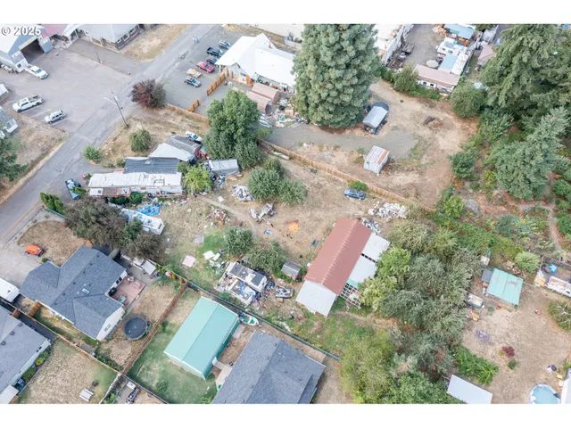 $200,000 | 1285 46th Avenue, Sweet Home, OR 97386