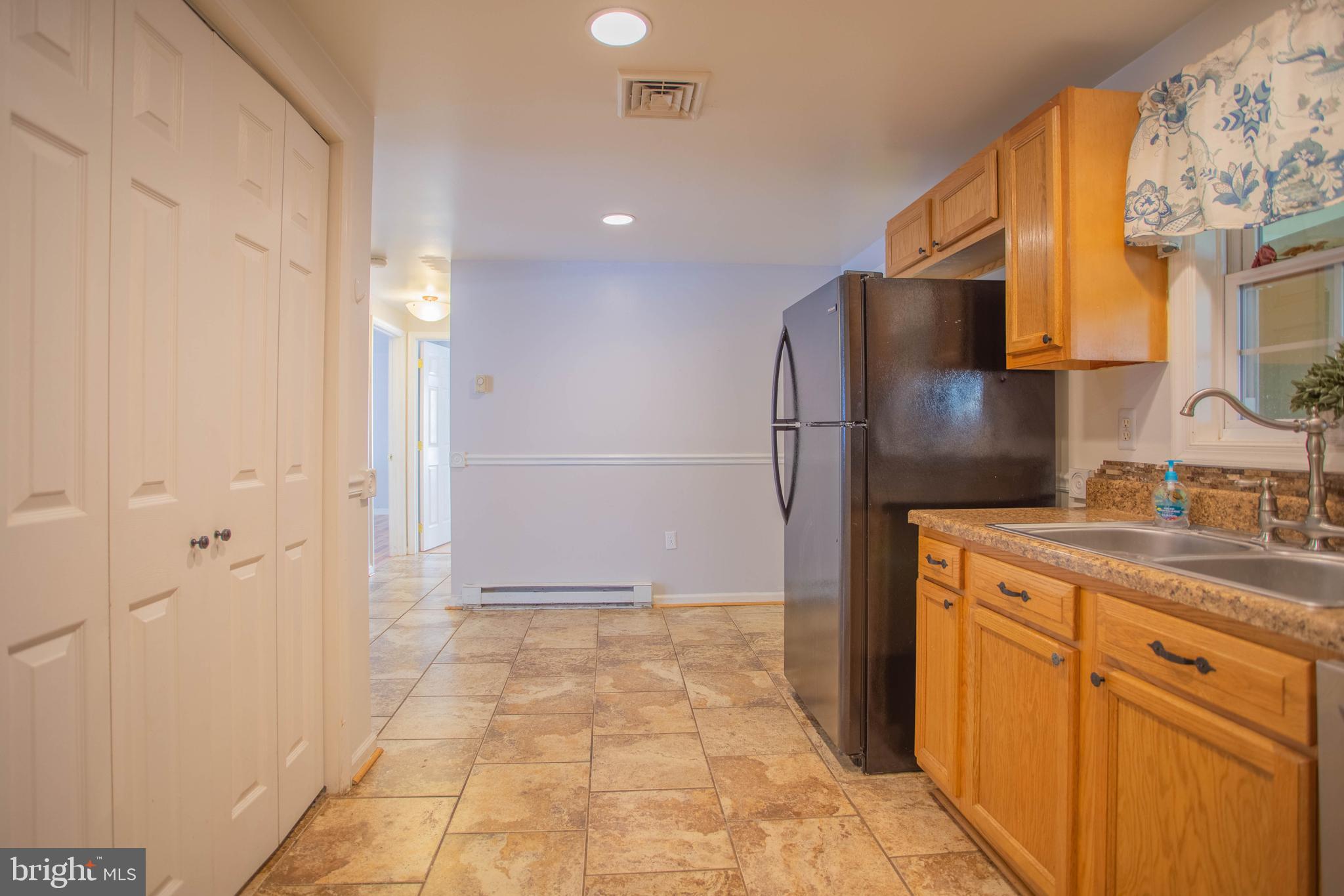 409 North Preston Street Ranson, WV 25438 - Photo 13 of 47