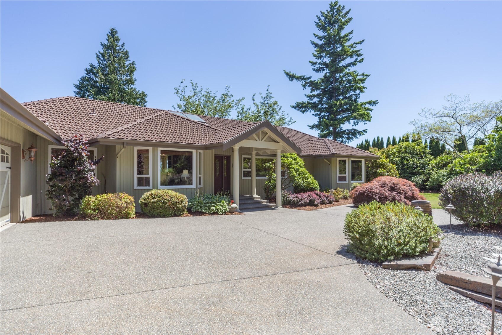 154 Maxview Drive Port Ludlow, WA 98365 - Photo 2 of 39