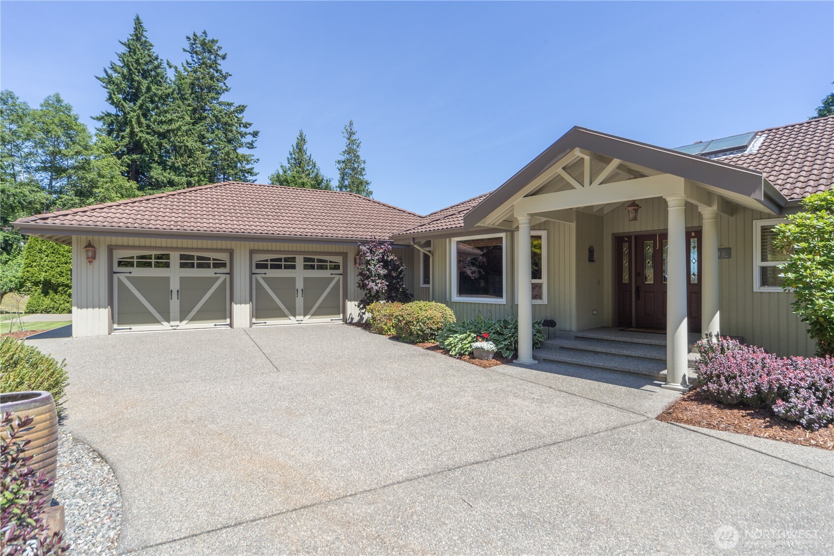 154 Maxview Drive Port Ludlow, WA 98365 - Photo 3 of 39