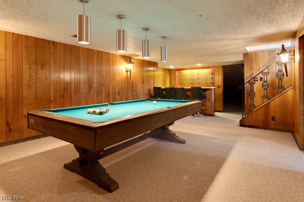 3374 Stanley Road Akron, OH 44333 - Photo 22 of 32 Rec room with bar