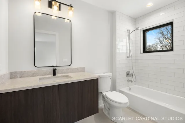 $1,395,000 | 65 South Glenview Avenue, Lombard, IL 60148