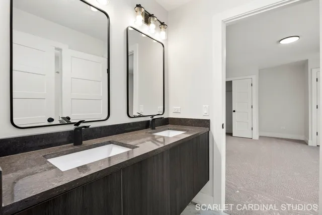 $1,395,000 | 65 South Glenview Avenue, Lombard, IL 60148