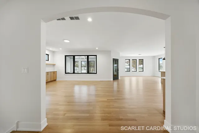 $1,395,000 | 65 South Glenview Avenue, Lombard, IL 60148