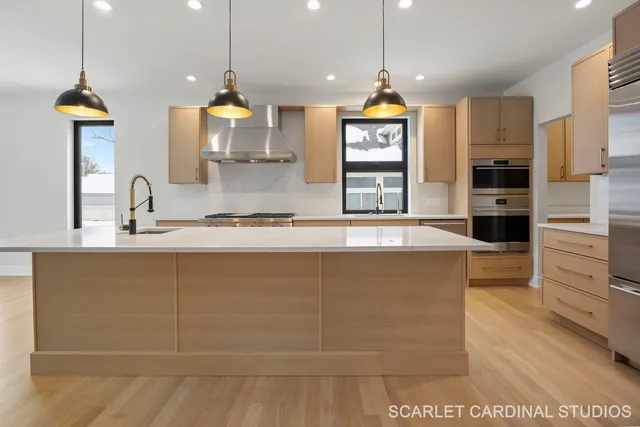 $1,395,000 | 65 South Glenview Avenue, Lombard, IL 60148