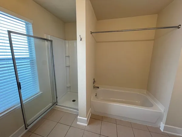 $1,900 | 11928 Prior Park Drive, Houston, TX 77047