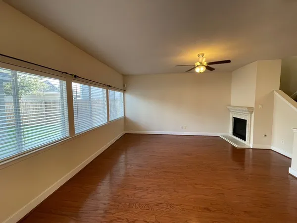 $1,900 | 11928 Prior Park Drive, Houston, TX 77047