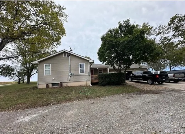 $399,000 | 13641 Hollingsworth Road, Kansas City, KS 66109