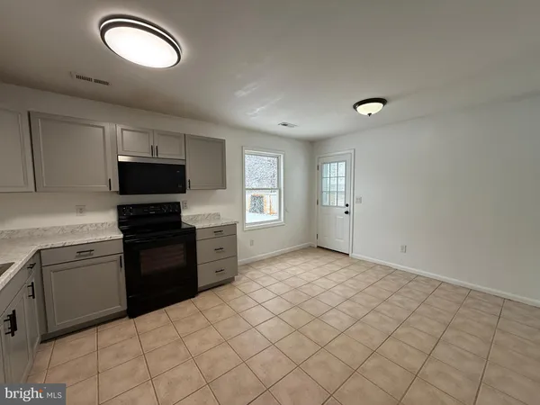 $2,195 | 204 Mahone Court, Spotsylvania, VA 22551