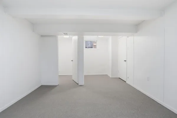 $149,900 | 16 East Cleveland Avenue, Muskegon, MI 49444