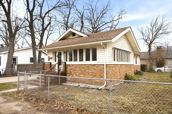 $149,900 | 16 East Cleveland Avenue, Muskegon, MI 49444