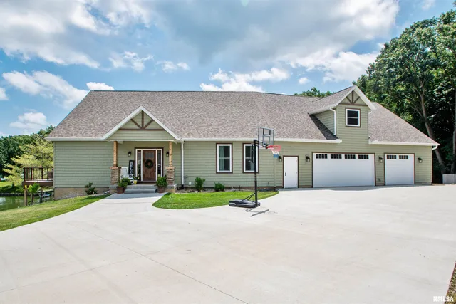 $1,100,000 | 478 Greenfield Court, Dahinda, IL 61428