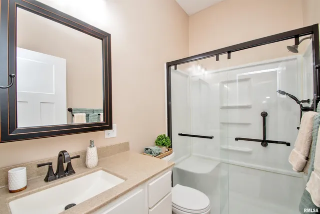 $1,100,000 | 478 Greenfield Court, Dahinda, IL 61428