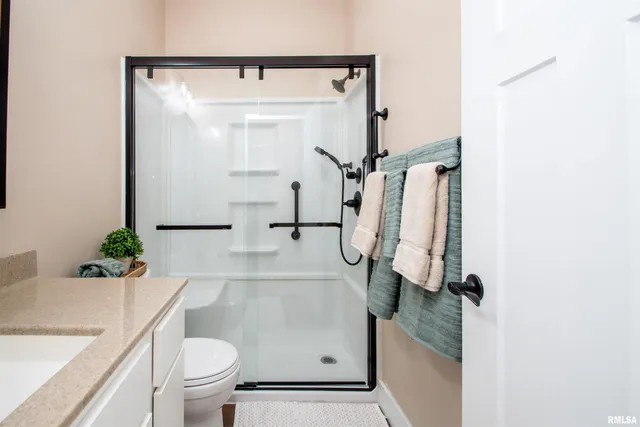 $1,100,000 | 478 Greenfield Court, Dahinda, IL 61428