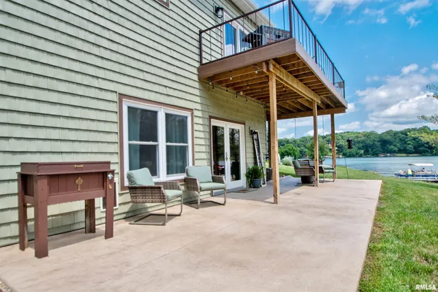 $1,100,000 | 478 Greenfield Court, Dahinda, IL 61428