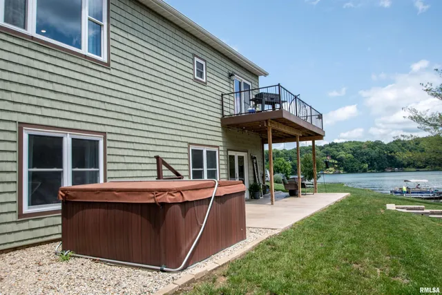 $1,100,000 | 478 Greenfield Court, Dahinda, IL 61428