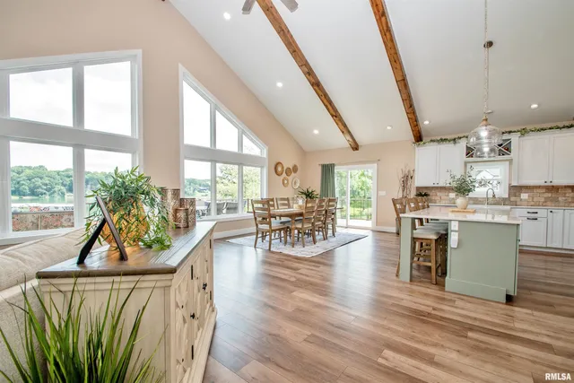 $1,100,000 | 478 Greenfield Court, Dahinda, IL 61428