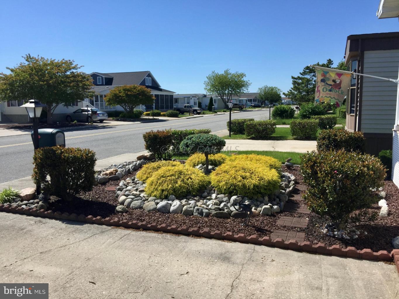120 Clamshell Road Ocean City, MD 21842 - Photo 7 of 47 Beautifully Landscaped