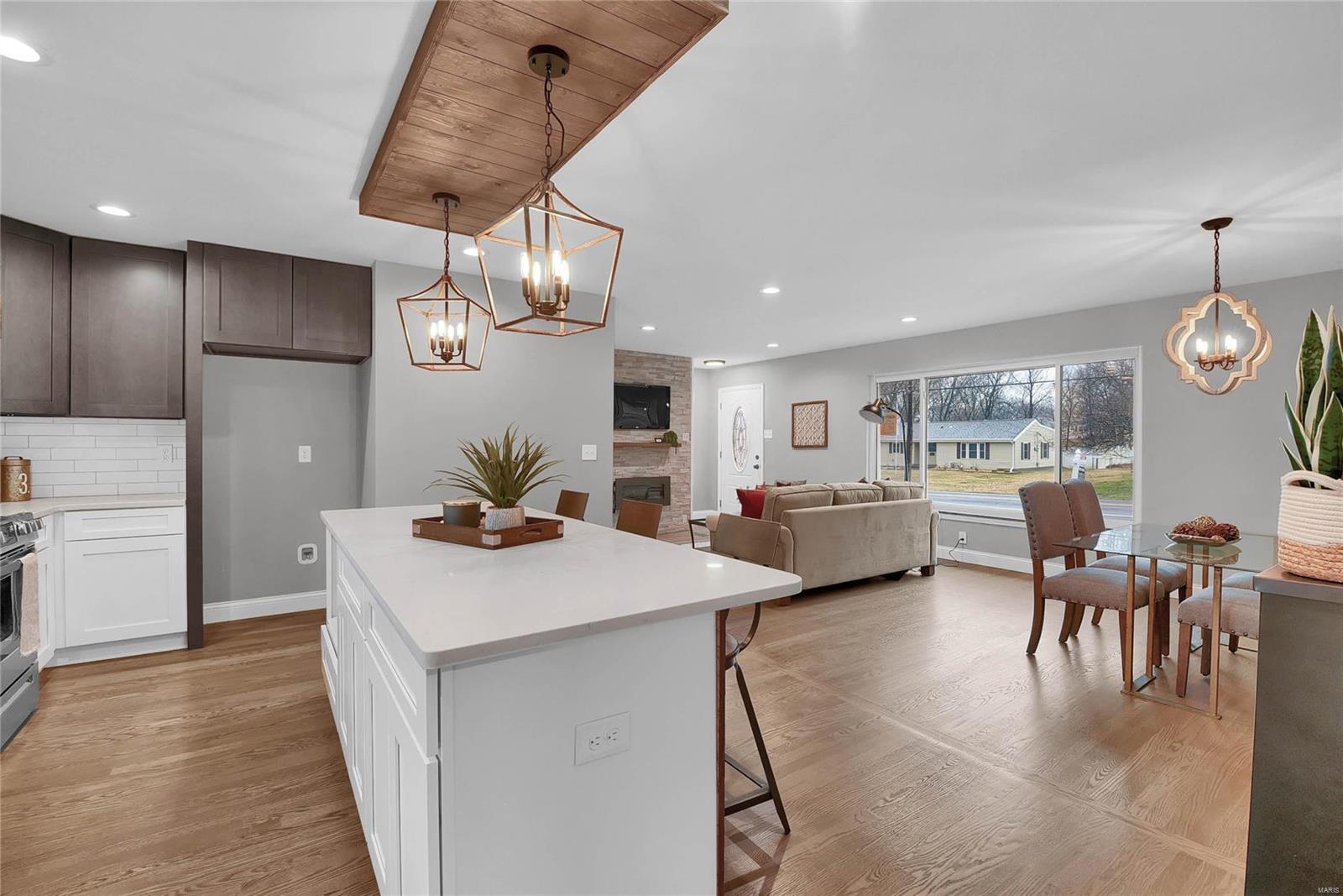 6801 Weber Road St. Louis, MO 63123 - Photo 4 of 28 Gallery Image 4