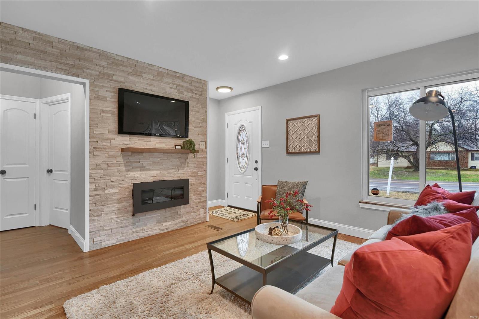 6801 Weber Road St. Louis, MO 63123 - Photo 8 of 28 Gallery Image 8