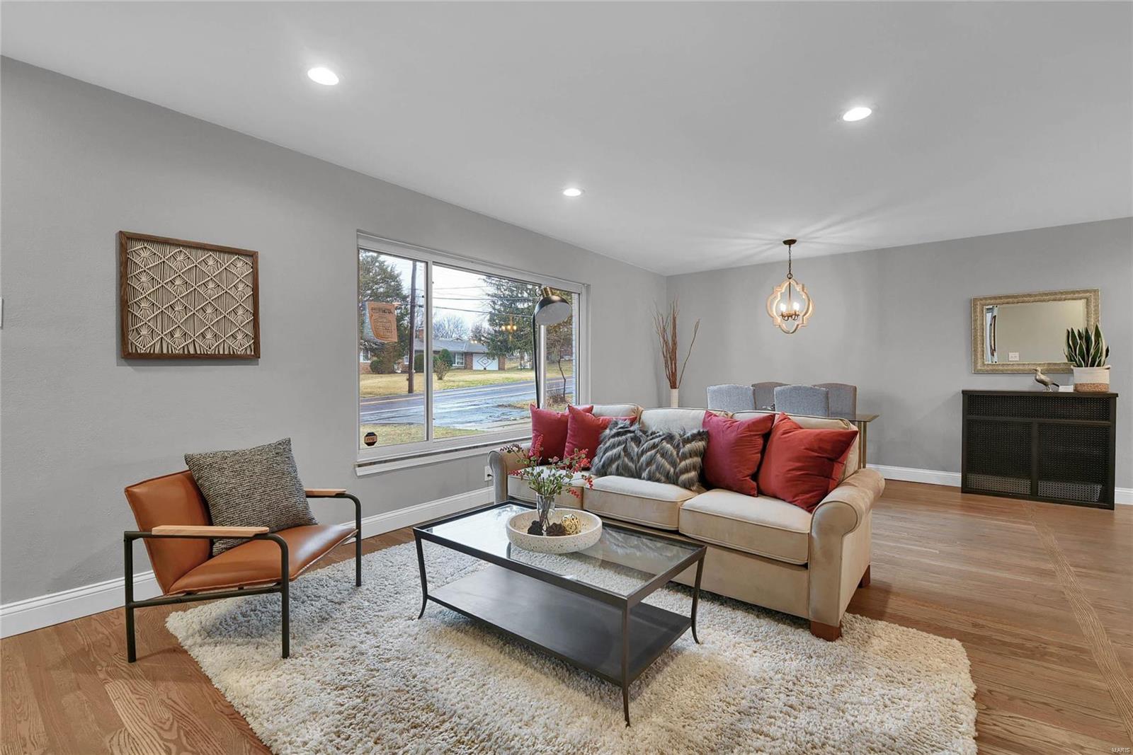 6801 Weber Road St. Louis, MO 63123 - Photo 9 of 28 Gallery Image 9