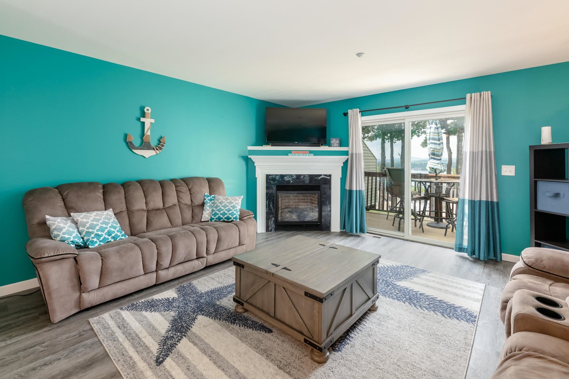 101 Shane Way, Unit 3 Laconia, NH 03246 - Photo 4 of 40