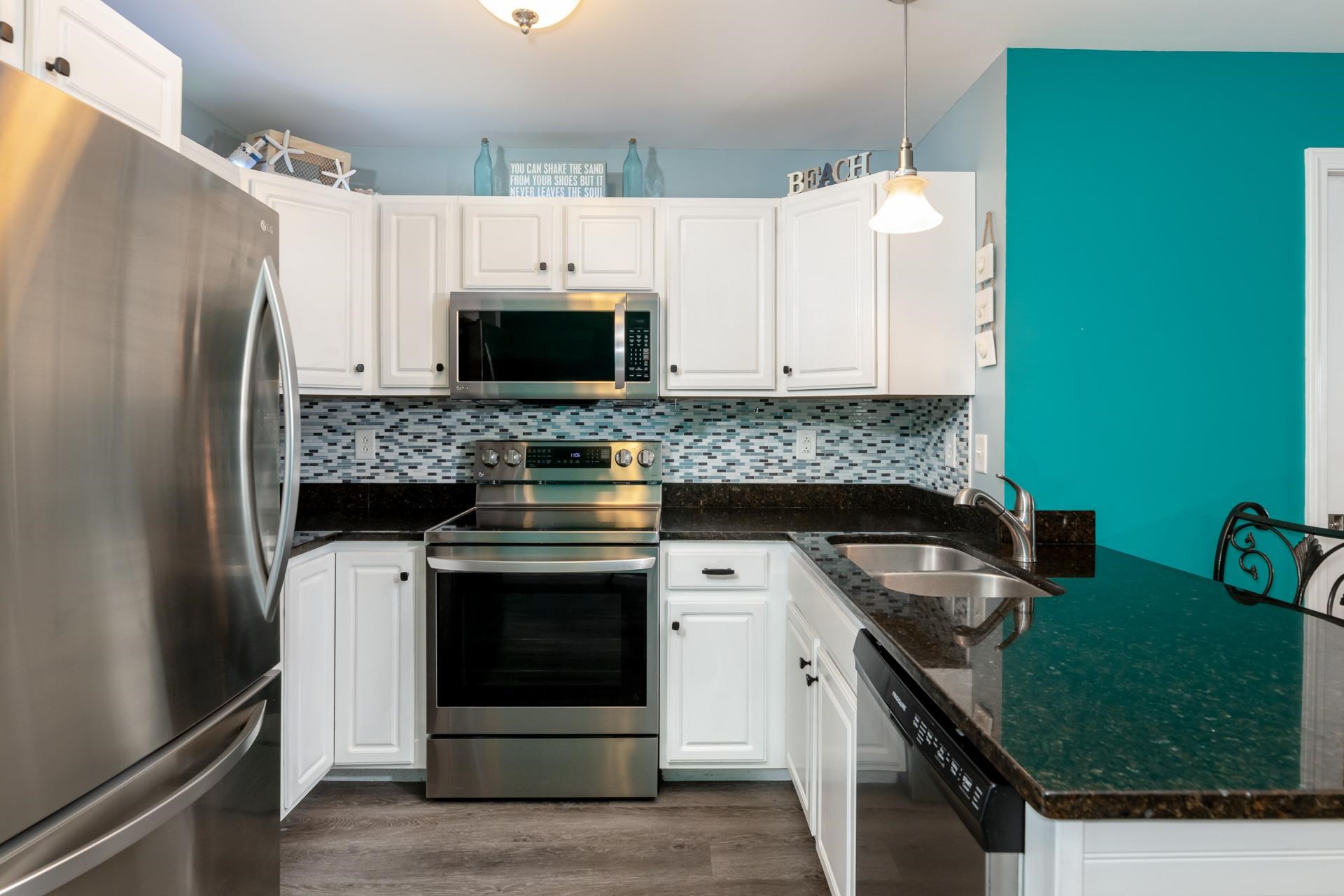 101 Shane Way, Unit 3 Laconia, NH 03246 - Photo 8 of 40