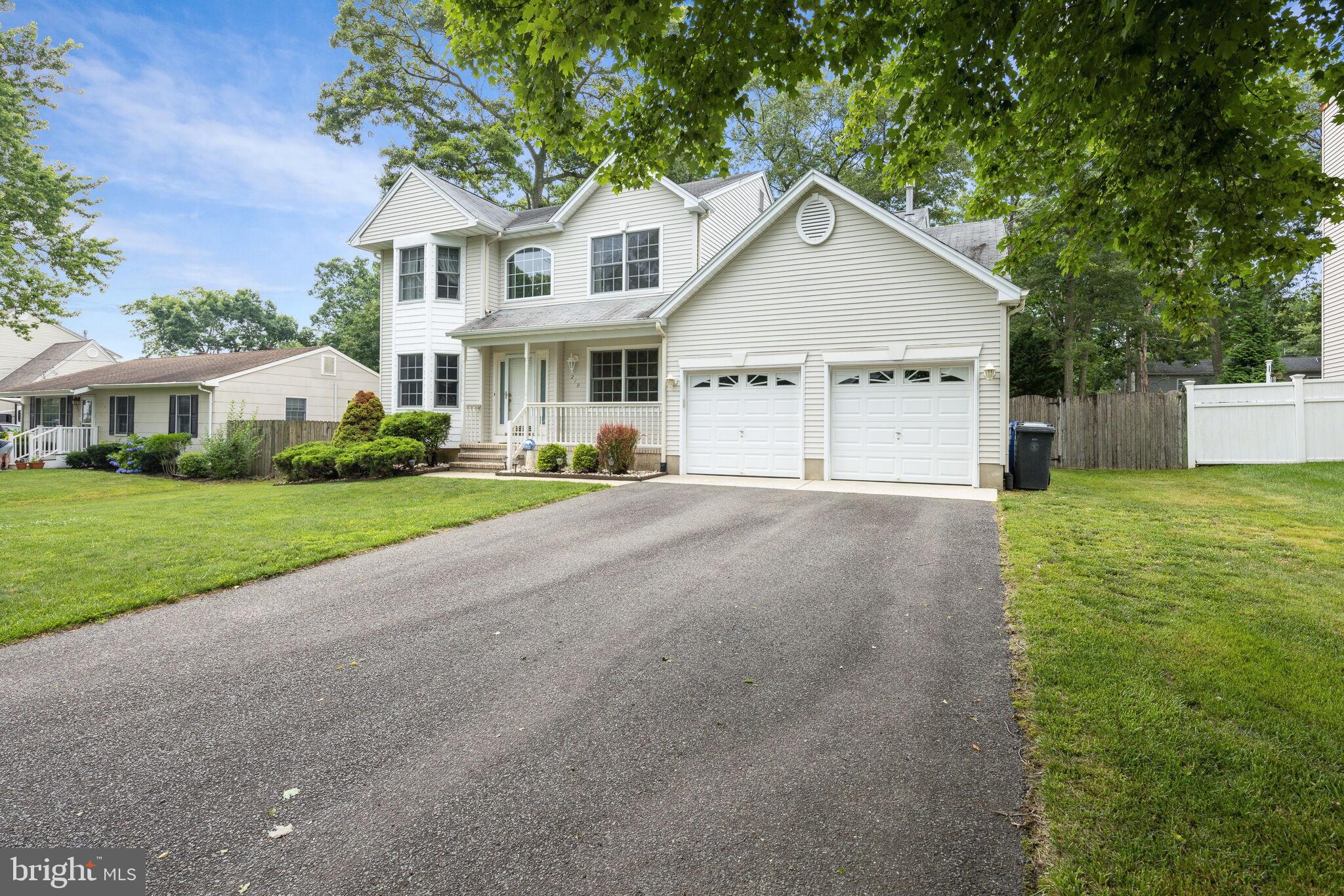 219 Compass Road Manahawkin, NJ 08050 - Photo 2 of 64