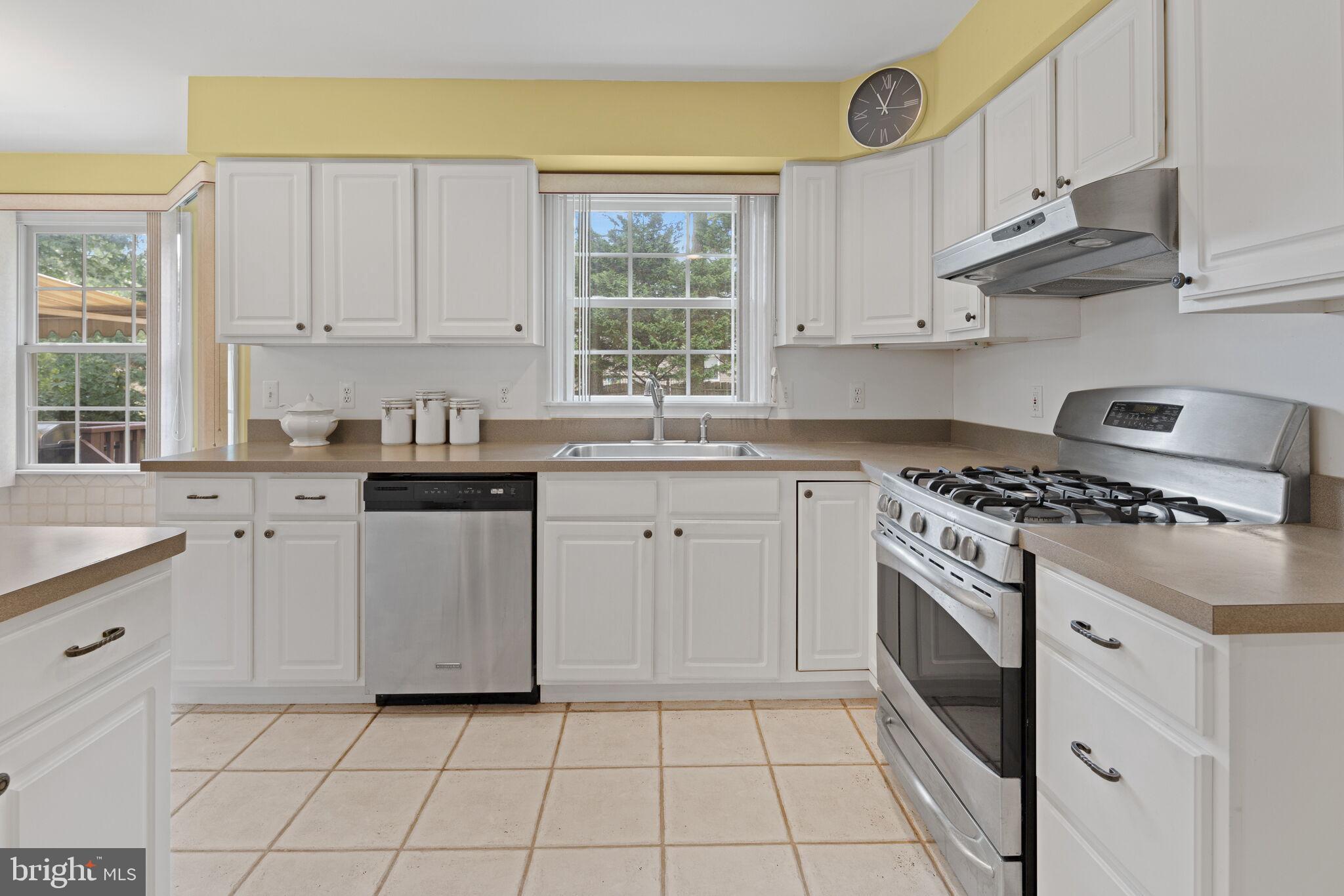 219 Compass Road Manahawkin, NJ 08050 - Photo 24 of 64