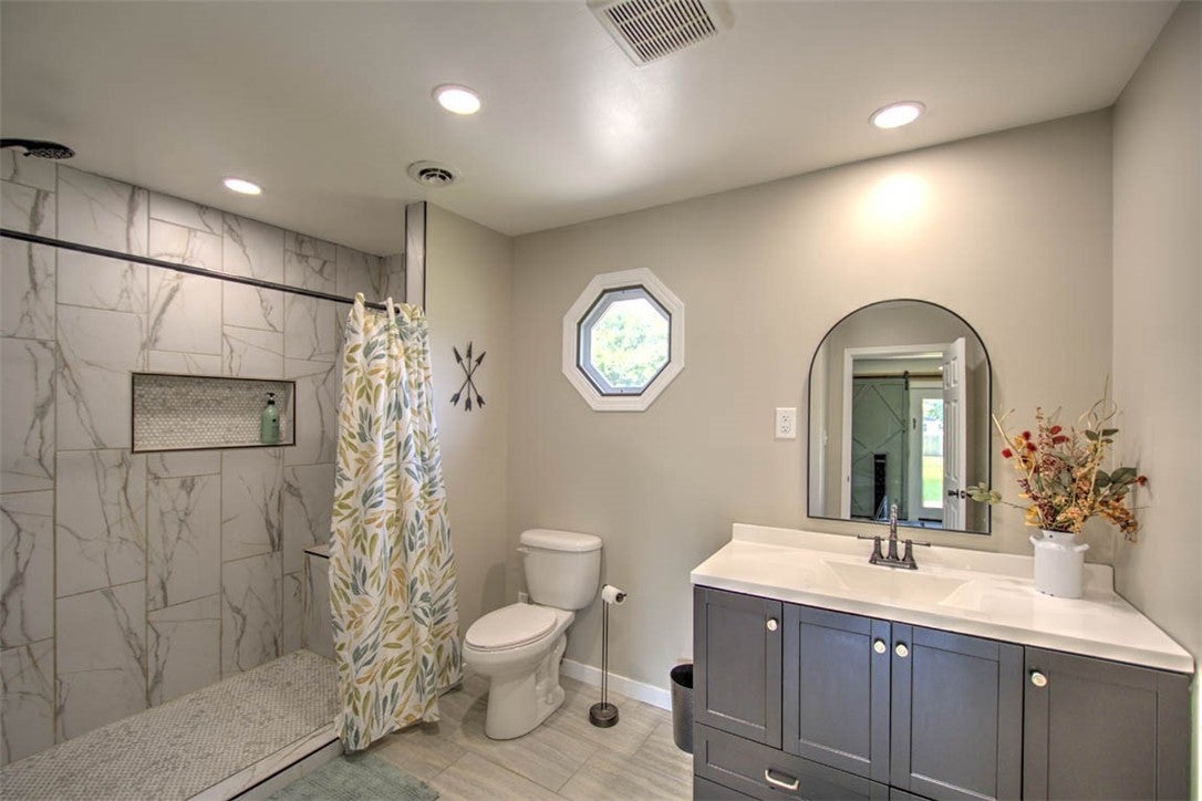 3 West Westway Drive Decatur, IL 62522 - Photo 17 of 24 Gallery Image 17