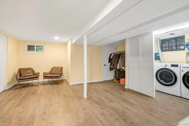 $918,000 | 12 Julliard Drive, Plainview, NY 11803