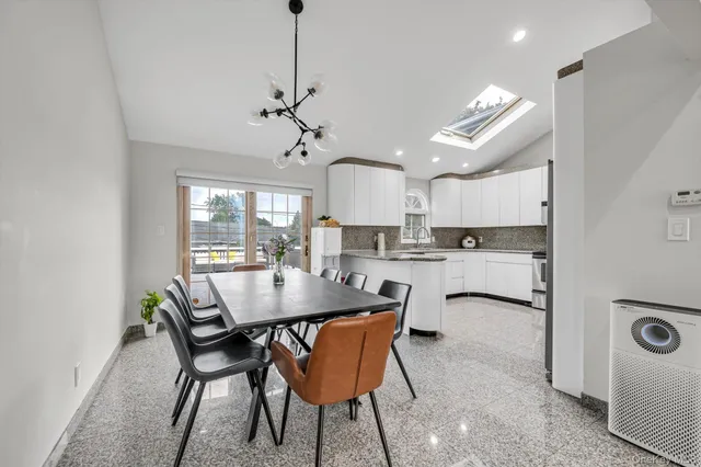 $918,000 | 12 Julliard Drive, Plainview, NY 11803