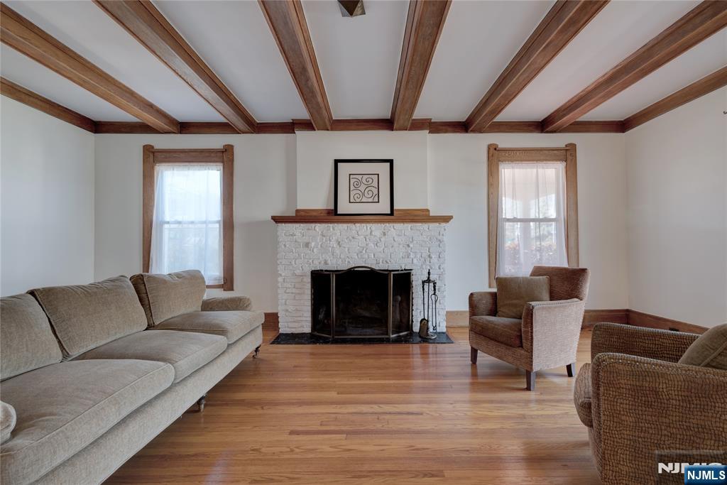 28 Godfrey Road Montclair, NJ 07043 - Photo 4 of 17