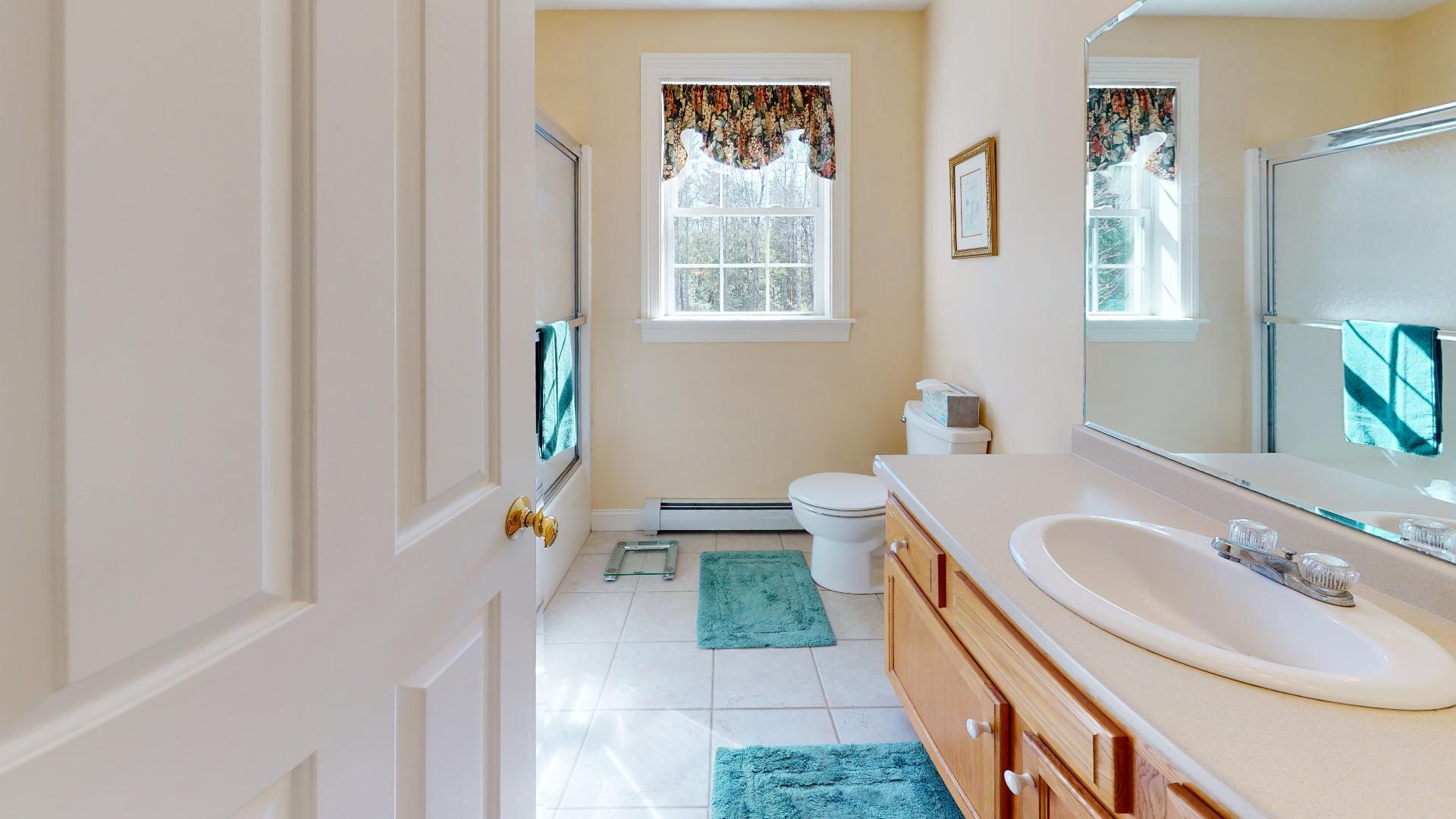 125 Dewitt Hill Road Durham, ME 04222 - Photo 19 of 32 2nd Floor Full Bath