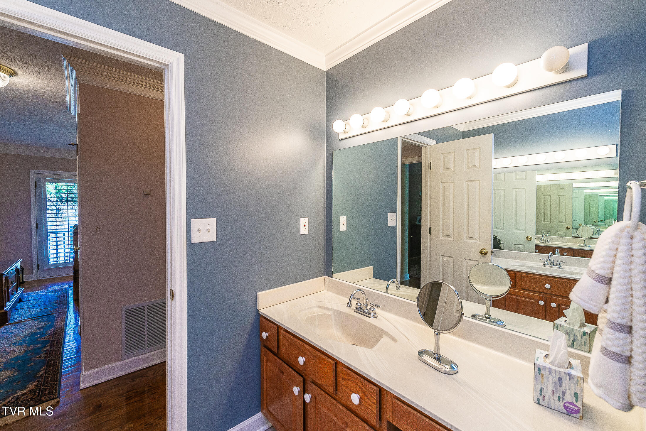 1091 Haynes Valley Road Gate City, VA 24251 - Photo 19 of 84 bathroom