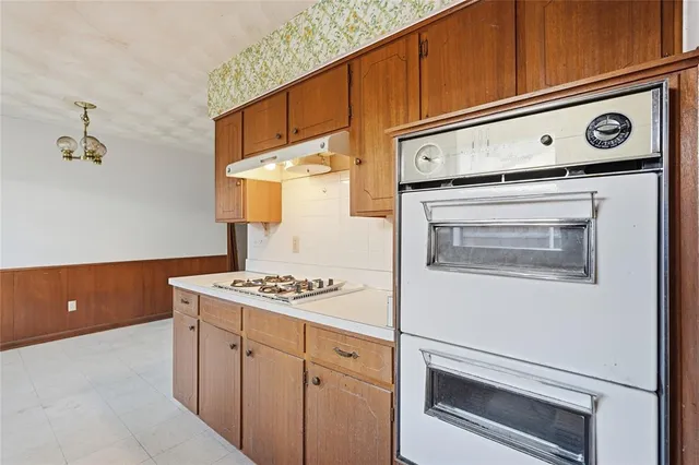 a view of empty room