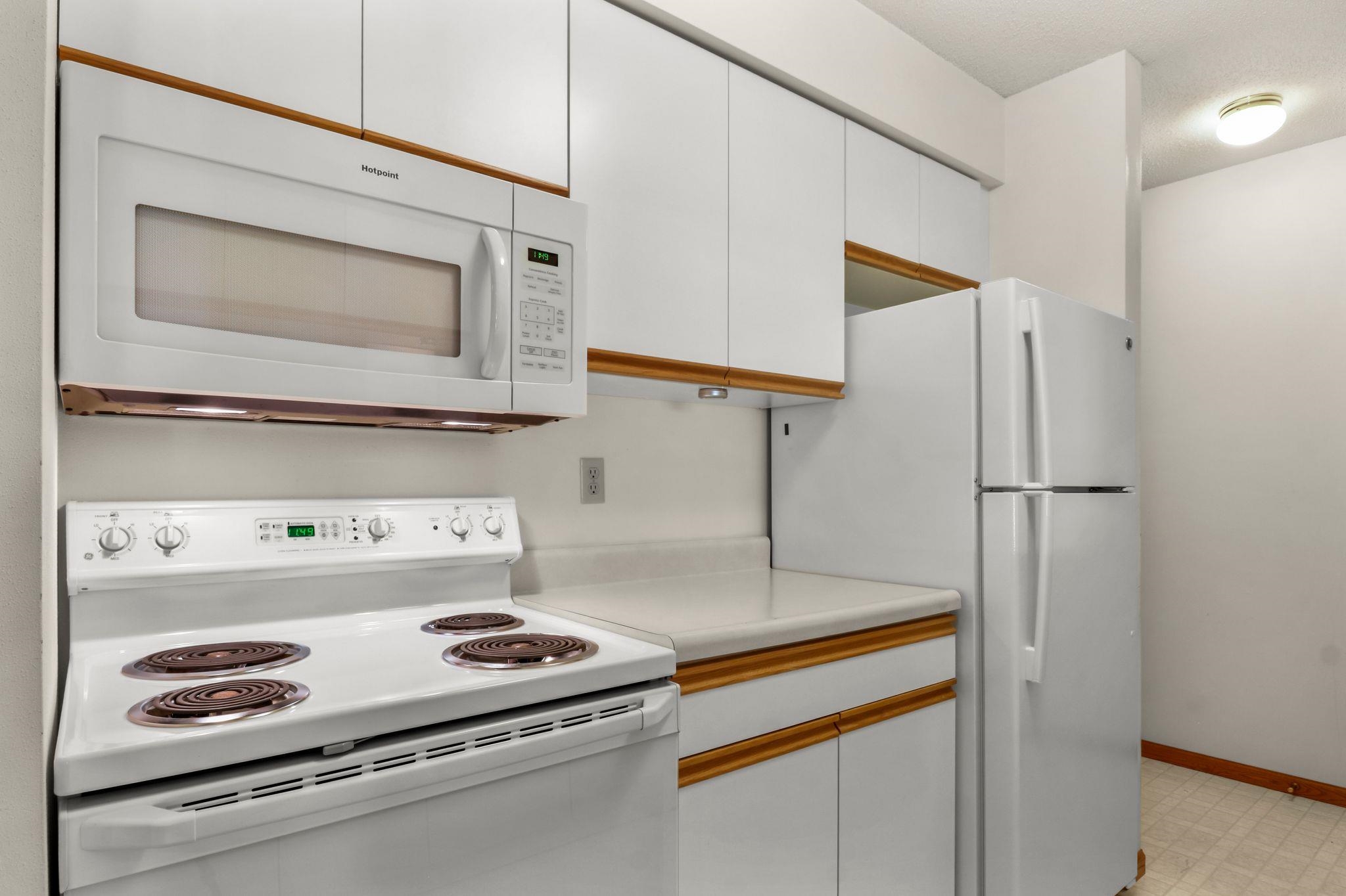 965 Park, Unit 101 Oregon, WI 53575 - Photo 13 of 31