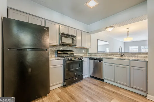 $1,375 | 2016 Oak Park Lane, Decatur, GA 30032