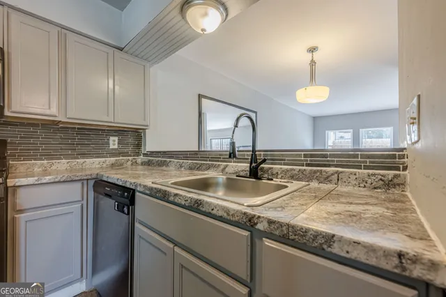 $1,375 | 2016 Oak Park Lane, Decatur, GA 30032