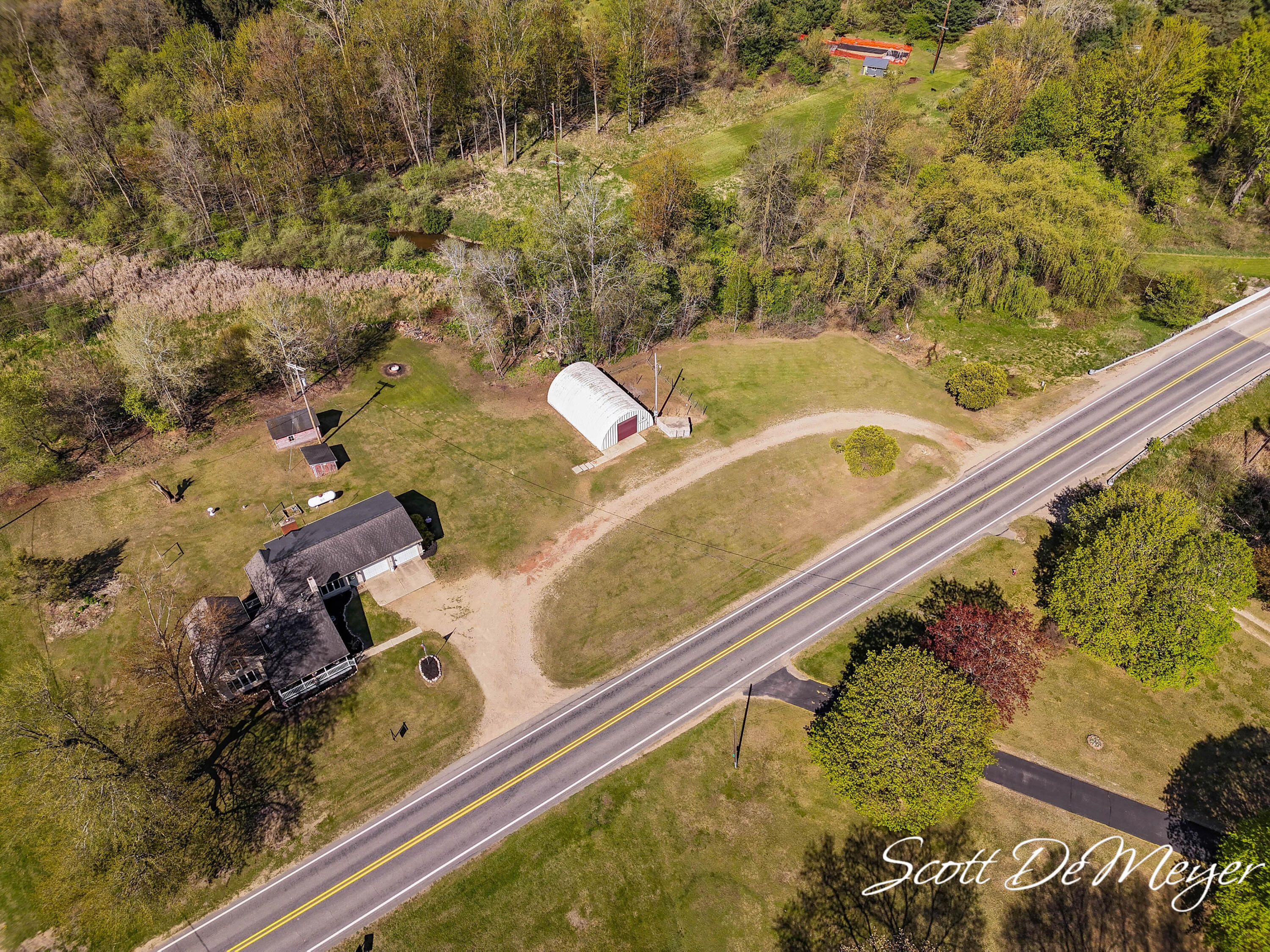 6758 Mt Hope Road Carson City, MI 48811 - Photo 33 of 38 DJI_20250509102940_0245_D