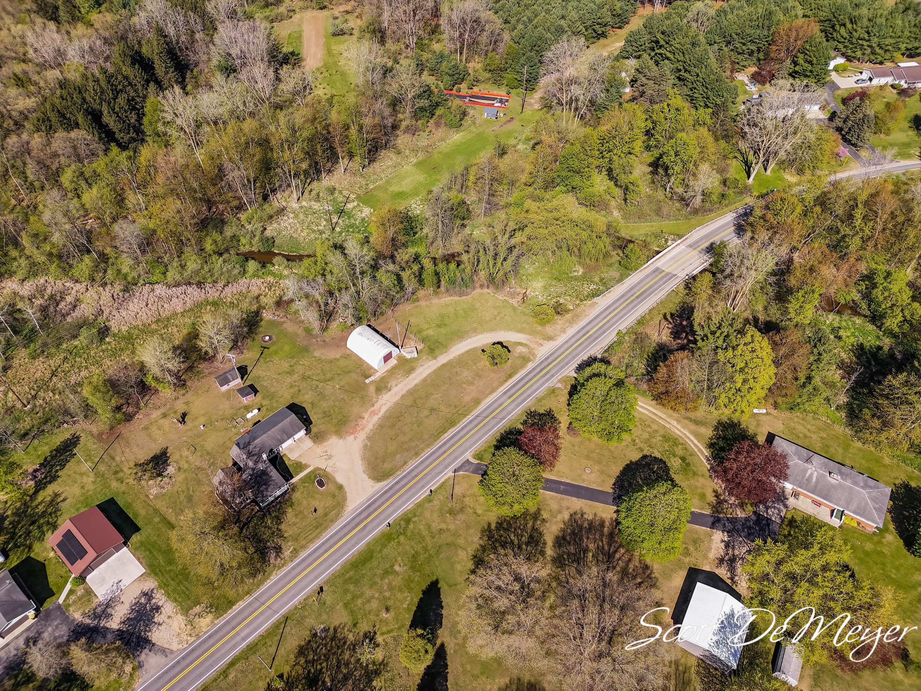 6758 Mt Hope Road Carson City, MI 48811 - Photo 35 of 38 DJI_20250509102959_0246_D