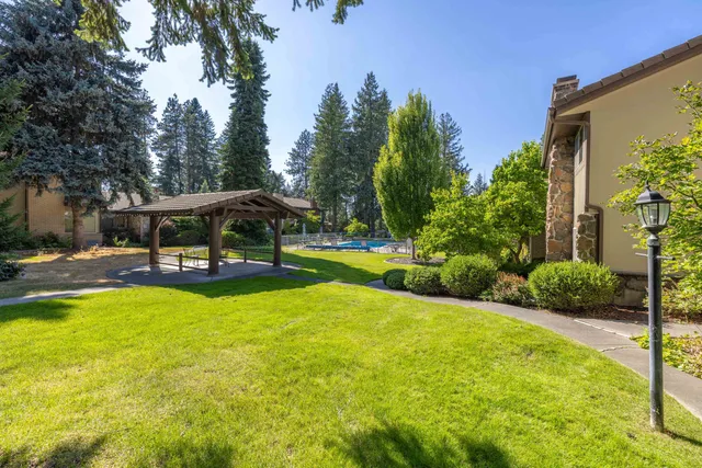 $395,000 | 12515 North Fairwood Drive, Unit 15, Spokane, WA 99218