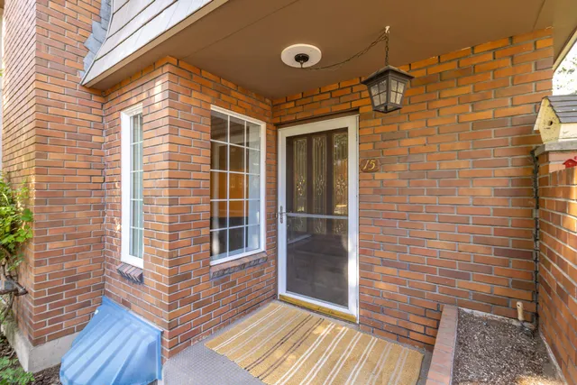 $395,000 | 12515 North Fairwood Drive, Unit 15, Spokane, WA 99218